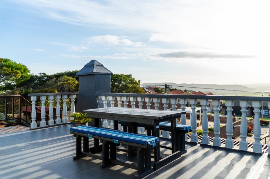 4 Bedroom Property for Sale in Reebok Western Cape